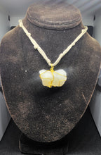 Load image into Gallery viewer, Yellow calcite butterfly