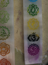 Load image into Gallery viewer, Chakra strip plate