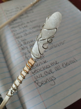 Load image into Gallery viewer, Selenite spirals